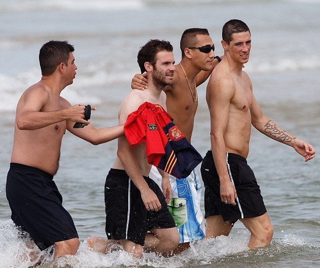 Ισπανία: Οι βουτιές Τόρες και Μάτα (photos)