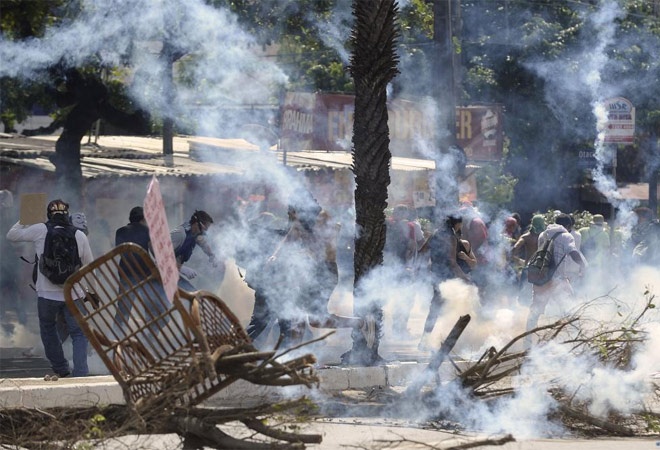Confederations Cup: Σοβαρά επεισόδια πριν το Ισπανία – Ιταλία (photos+video)