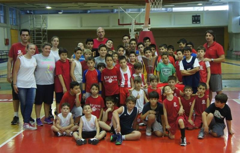 Ολυμπιακός: «Δάσκαλος» ο Μάντζαρης (photos)