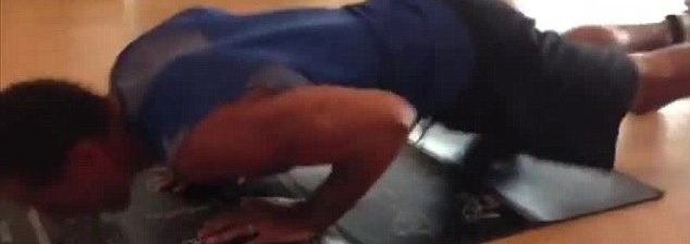 Μάντσεστερ Γιουνάιτεντ: Χύνει πολύ ιδρώτα ο Φέρντιναντ (photos+video)