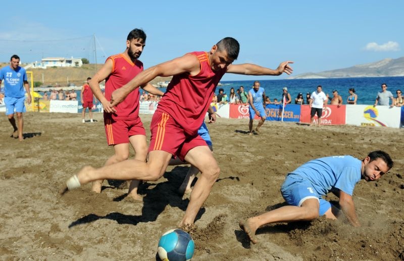 13ο Open Beach Soccer: Πρωταθλήτρια η Una Manita (photos)