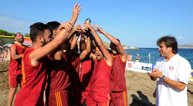 13ο Open Beach Soccer: Πρωταθλήτρια η Una Manita (photos)