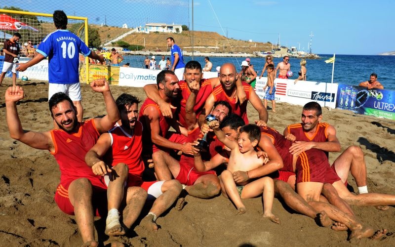 13ο Open Beach Soccer: Πρωταθλήτρια η Una Manita (photos)