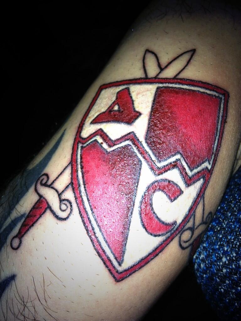 Ολυμπιακός: Το νέο «ερυθρόλευκο» τατουάζ του Άντιτς (photos)