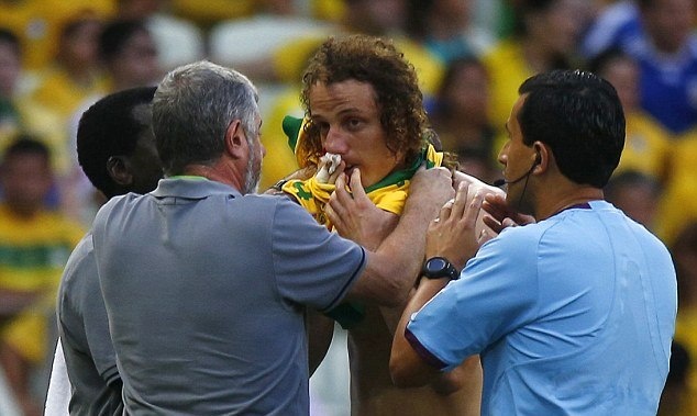 Τσέλσι: Στο κρεβάτι του… πόνου ο Νταβίντ Λουίζ (photos+video)