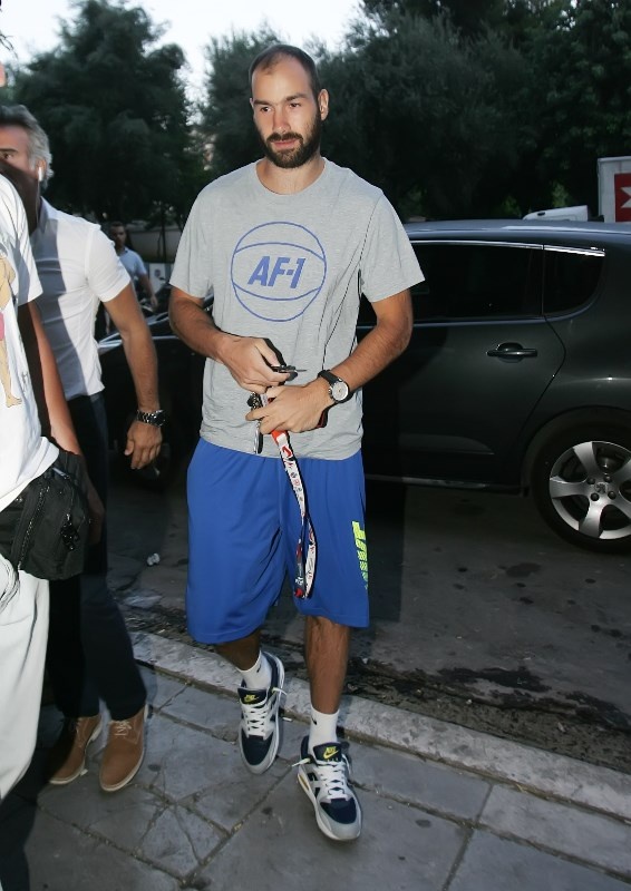 Ολυμπιακός: Η άφιξη του Σπανούλη (photos)