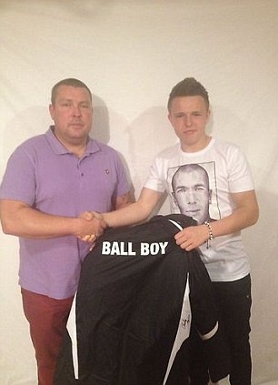 Τσέλσι: Στο e-bay το μπουφάν του ball boy που κλώτσησε ο Αζάρ! (photos+video)