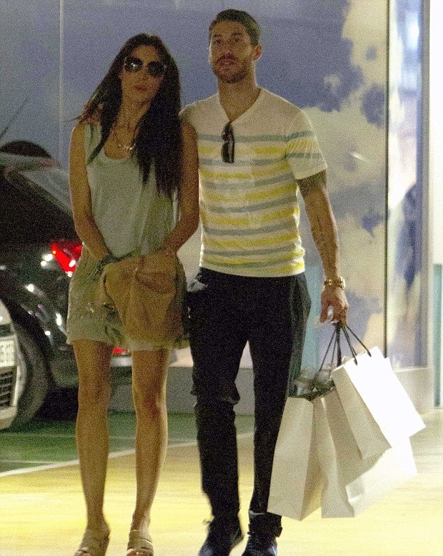 Ρεάλ Μαδρίτης: Shopping therapy από… Σουάρεζ ο Σέρχιο Ράμος (photos)