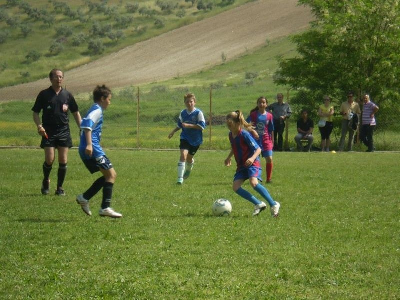 ΑΟ Τρίκαλα 2011: Τα κορίτσια μαθαίνουν… μπάλα (photos)