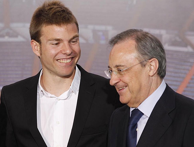 Ρεάλ Μαδρίτης: Η παρουσίαση του Ιγιαραμέντι (photos+video)