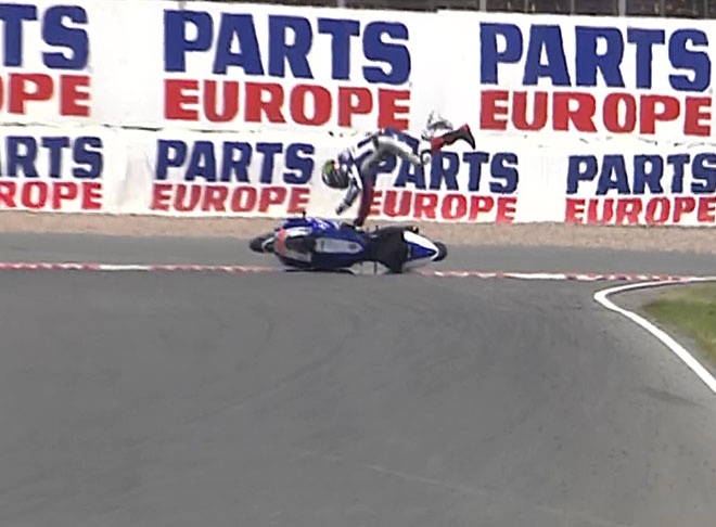 Moto GP: Καρέ - καρέ οι… βουτιές των Πεδρόσα και Λορένθο (photos)
