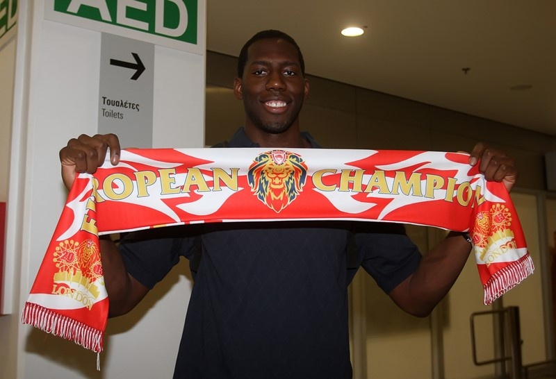 Ολυμπιακός: Η άφιξη του Ντάνστον (photos)