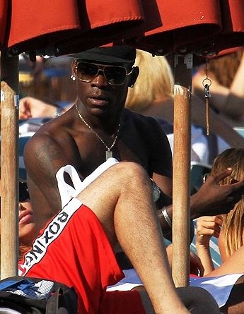 Νέες φωτογραφίες του Μπαλοτέλι από την Μύκονο