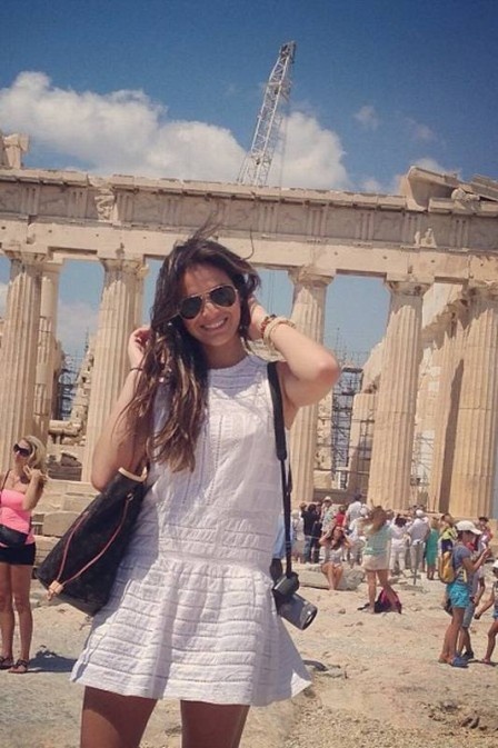 Μπαρτσελόνα: Στην Ελλάδα η κοπέλα του Νεϊμάρ (photos)