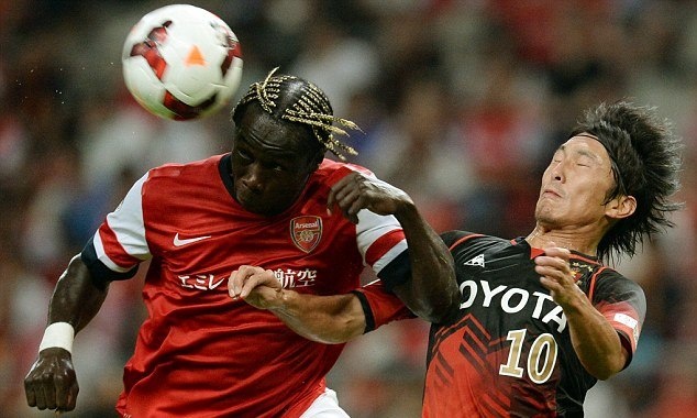 Άρσεναλ: Μετά τις «επτάρες» η «τριάρα» (photos+video)