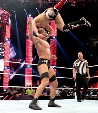 Raw SuperShow: Χρειάστηκε Cena o Bryan (videos+photos)