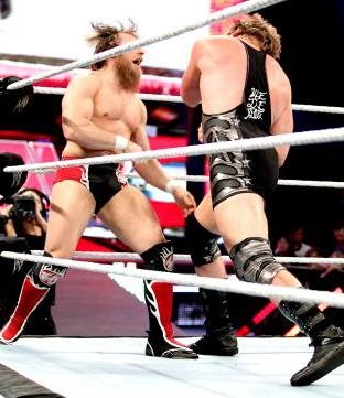 Raw SuperShow: Χρειάστηκε Cena o Bryan (videos+photos)