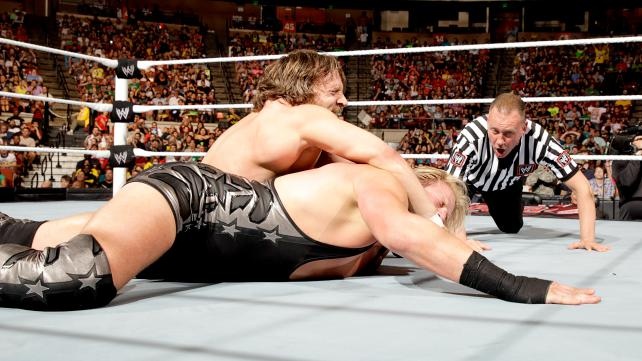 Raw SuperShow: Χρειάστηκε Cena o Bryan (videos+photos)