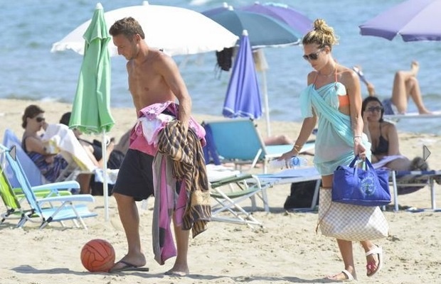 Ρόμα: Τα μπάνια του Τότι (photos)