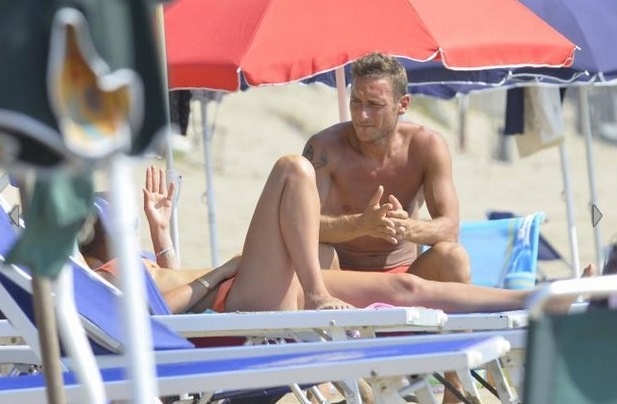 Ρόμα: Τα μπάνια του Τότι (photos)