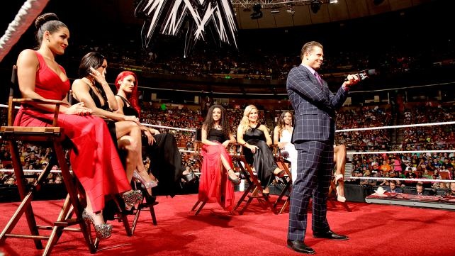Raw SuperShow: Χρειάστηκε Cena o Bryan (videos+photos)