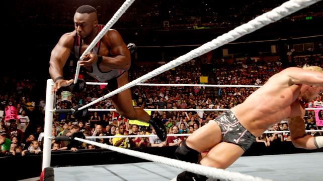 Raw SuperShow: Χρειάστηκε Cena o Bryan (videos+photos)