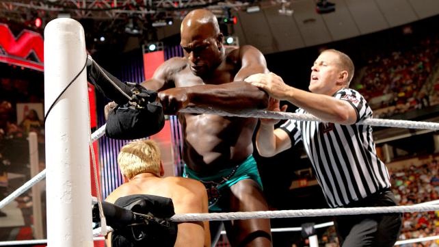 Raw SuperShow: Χρειάστηκε Cena o Bryan (videos+photos)