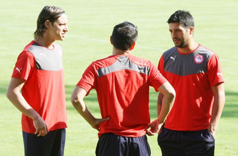 Ολυμπιακός: «Πρώτη» για Σαβιόλα και Μεντζανί (photos)