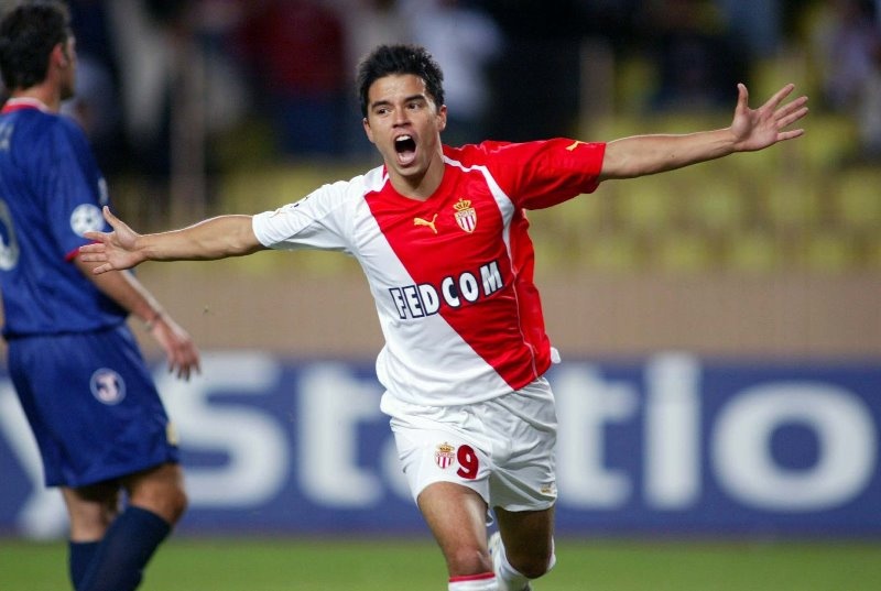 Χαβιέρ Σαβιόλα: Ο λόγος που επέλεξε τον Ολυμπιακό, στο Onsports (photos+videos)