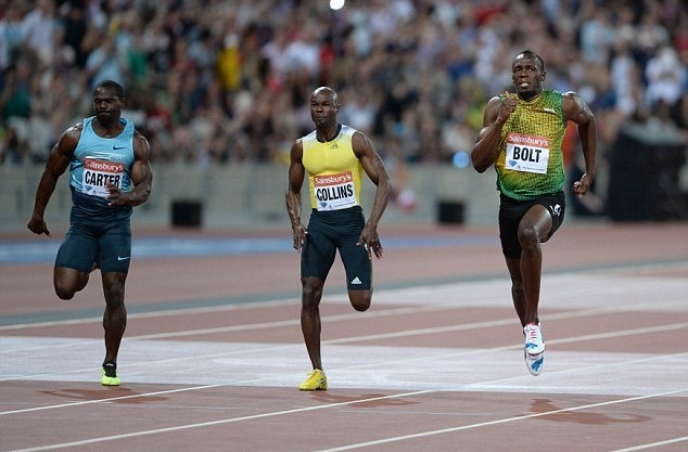 Παίζει… μόνος του ο Μπολτ! (photos+video)