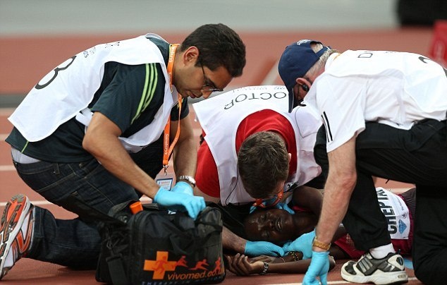 Κενυάτισσα δρομέας λιποθύμησε μόλις τερμάτισε (photos)