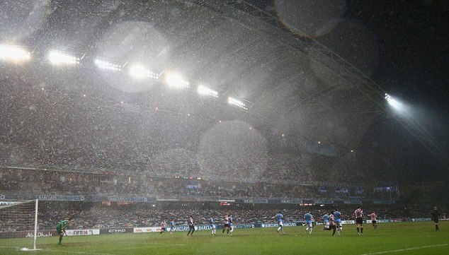 Μάντσεστερ Σίτι: Το σήκωσε με Τζέκο (photos+videos)