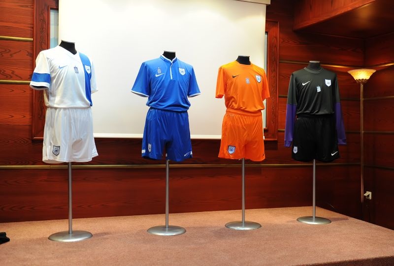 ΠΑΣ Γιάννινα: Παρουσίασε φανέλα και μεταγραφές (photos)