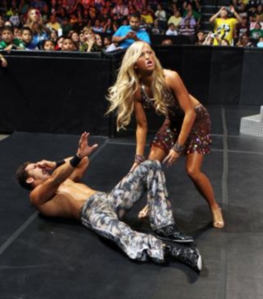 Raw SuperShow: Αποφασισμένος ο Daniel Bryan (photos+videos)