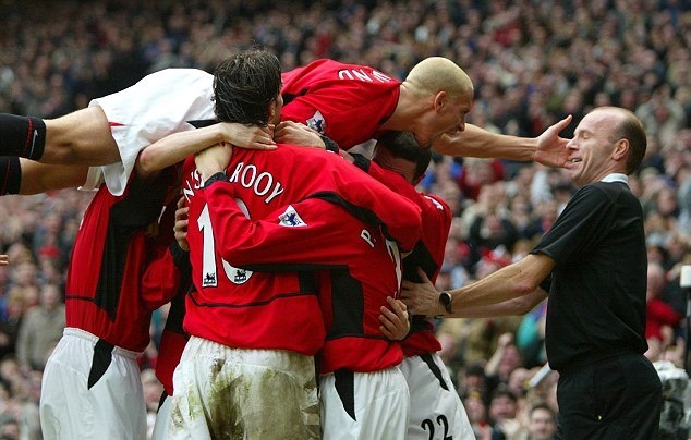 Όταν η σφαλιάρα (του Γκουαρντιόλα) πάει… σύννεφο! (photos+videos)