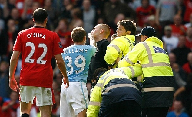 Όταν η σφαλιάρα (του Γκουαρντιόλα) πάει… σύννεφο! (photos+videos)