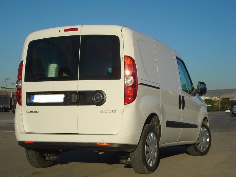 Opel Combo: Ο Νο1 βοηθός του επαγγελματία (photos)