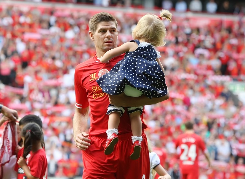 Λίβερπουλ: Ο Τζέραρντ με τα παιδιά του (photos)