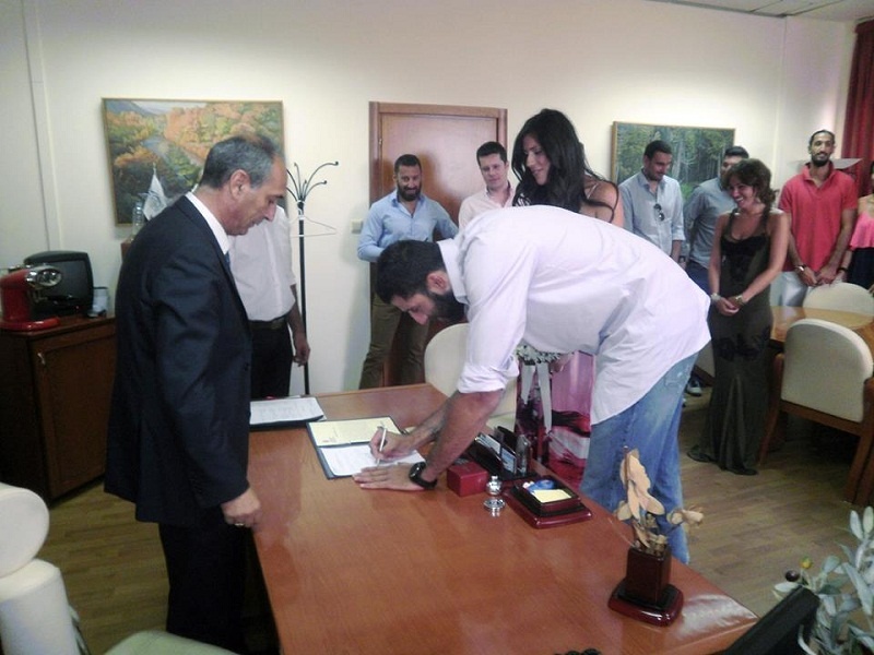 Νυμφεύθηκε ο Μπουρούσης την κόρη του Ψωμιάδη (photos)