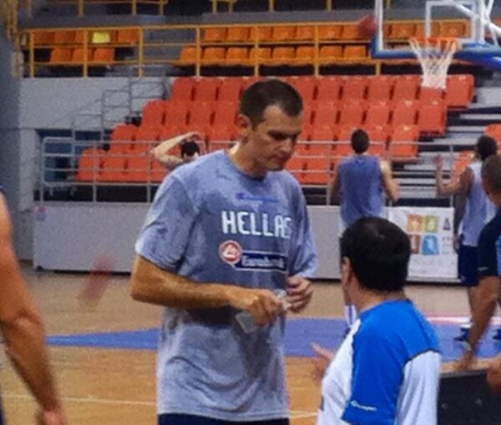 Εθνική Ελλάδας Ανδρών: Το νέο λουκ του Φώτση και τα αποδυτήρια (videos+photos)