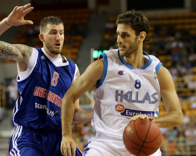 Εθνική Ελλάδας Ανδρών: Το νέο λουκ του Φώτση και τα αποδυτήρια (videos+photos)