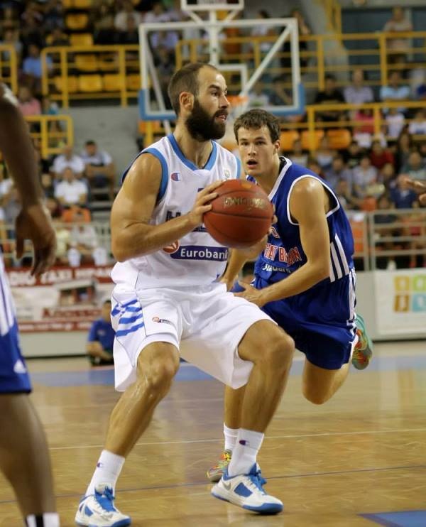 Εθνική Ελλάδας Ανδρών: Το νέο λουκ του Φώτση και τα αποδυτήρια (videos+photos)