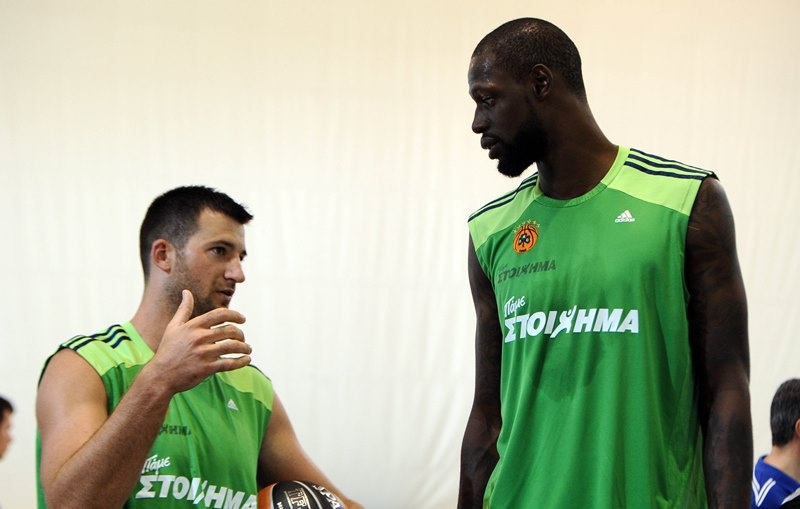 Παναθηναϊκός: Ο Γκιστ και η φροντ λάιν (photos)