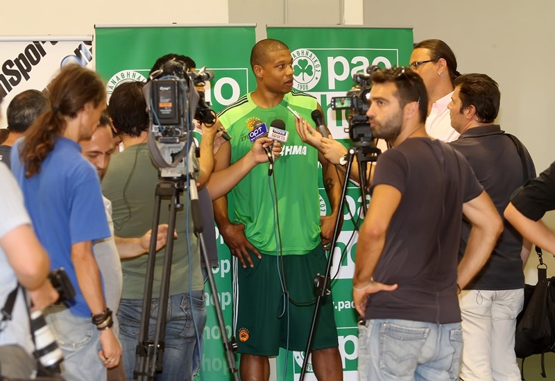 Παναθηναϊκός: Η επανεμφάνιση του Μπατίστ (photos)