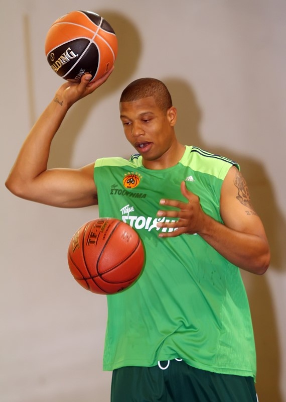 Παναθηναϊκός: Η επανεμφάνιση του Μπατίστ (photos)