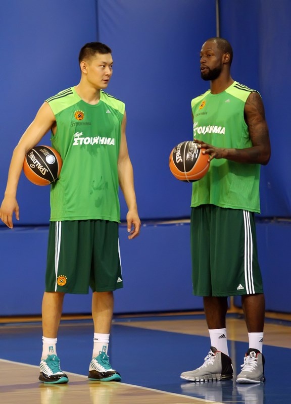 Παναθηναϊκός: Ο Γκιστ και η φροντ λάιν (photos)