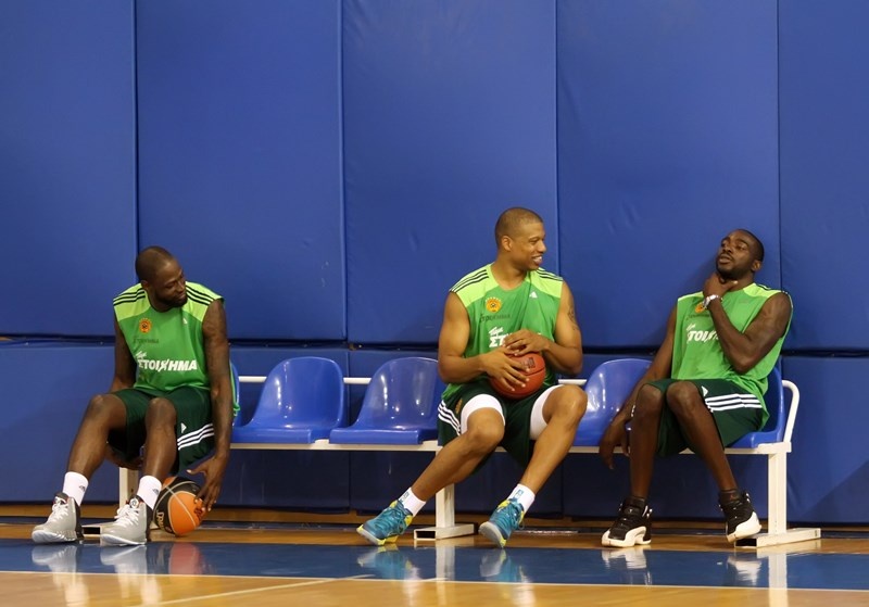 Παναθηναϊκός: Ο Γκιστ και η φροντ λάιν (photos)