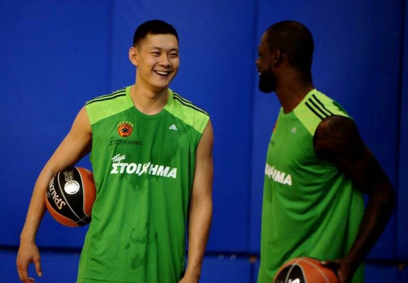 Παναθηναϊκός: Ο Γκιστ και η φροντ λάιν (photos)