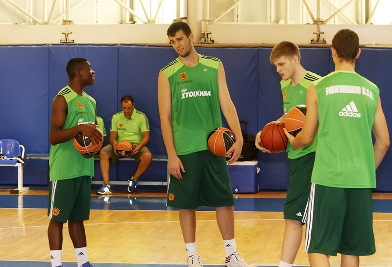 Παναθηναϊκός: Βοηθούν τέσσερις (photos)