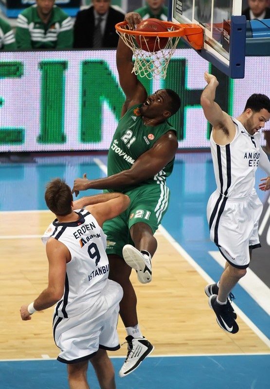 Παναθηναϊκός: Καρφώματα χωρίς... σύνορα (photos+videos)